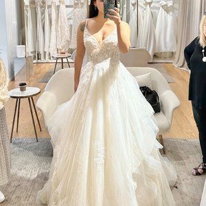 Brand New Pronovias Thaila